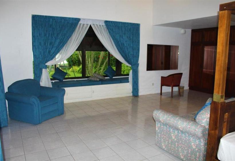 호텔 Blue Water Villa