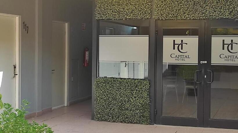 בית מלון כפרי Capital