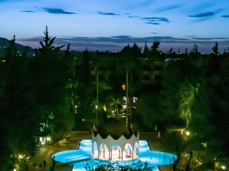 هتل Chems Le Tazarkount