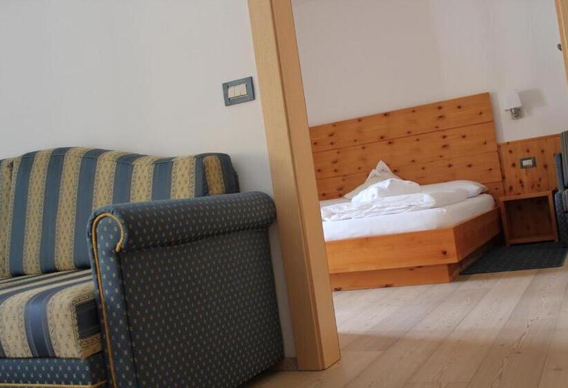 בית מלון כפרי Christophorus Mountain Residence