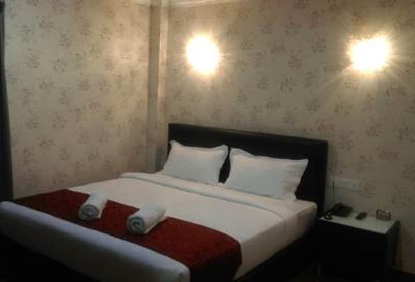 호텔 Classic Kinabalu