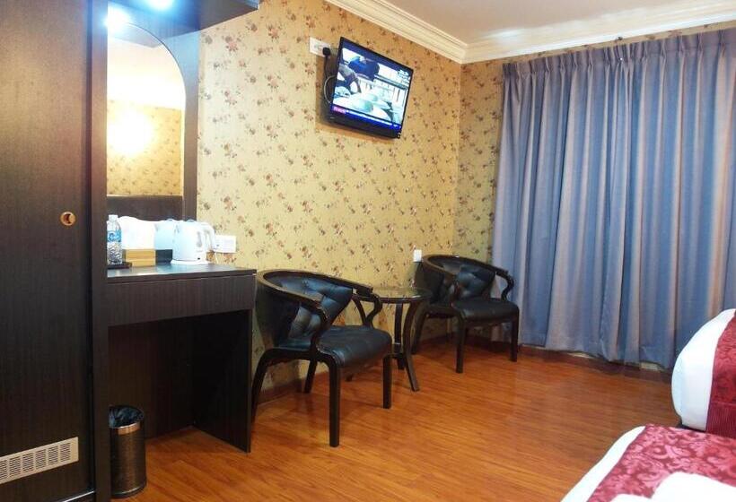 בית מלון כפרי Classic Kinabalu