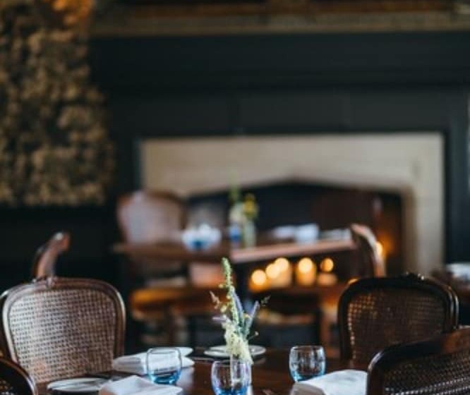 호텔 Cornhill Castle