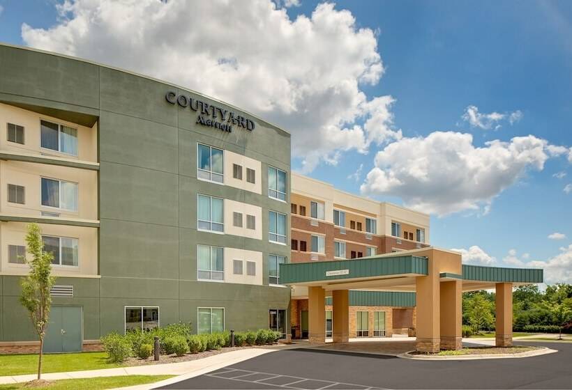 호텔 Courtyard By Marriott Detroit Farmington