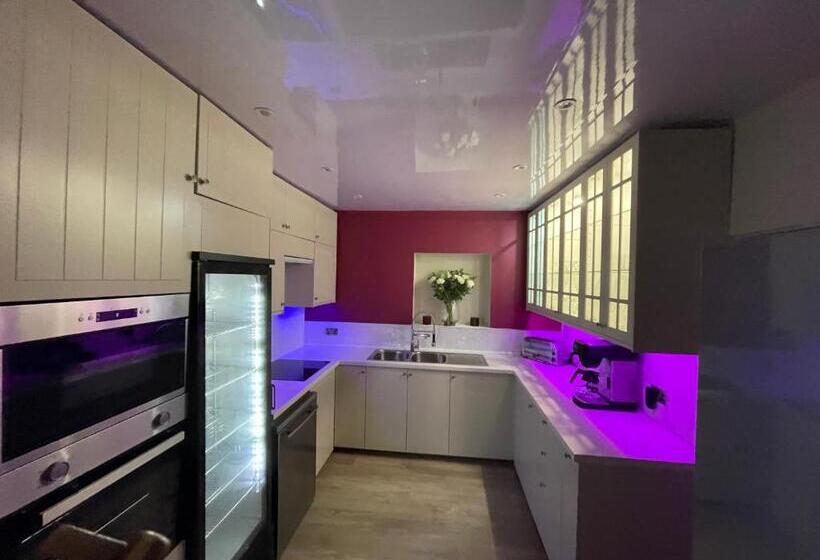 ホテル Dalgarven House