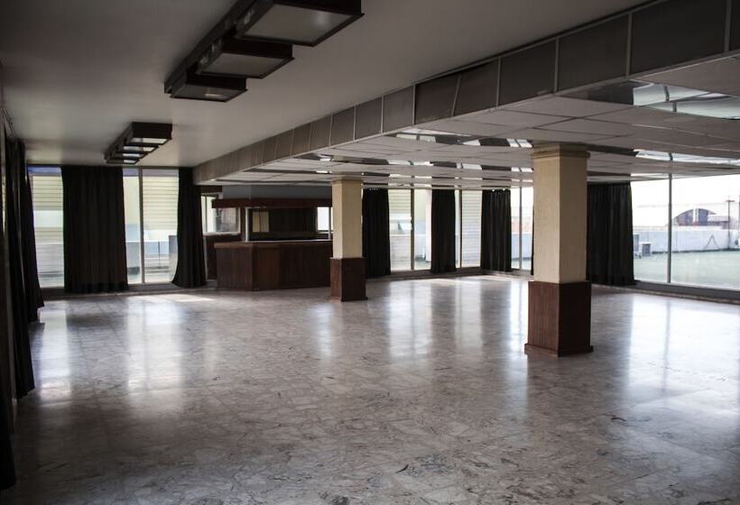 בית מלון כפרי El Monte