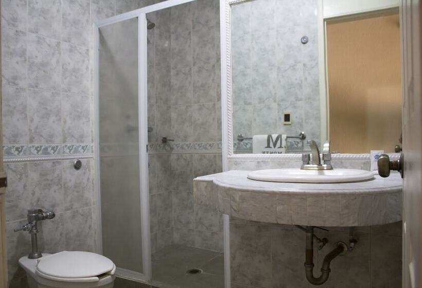 בית מלון כפרי El Monte