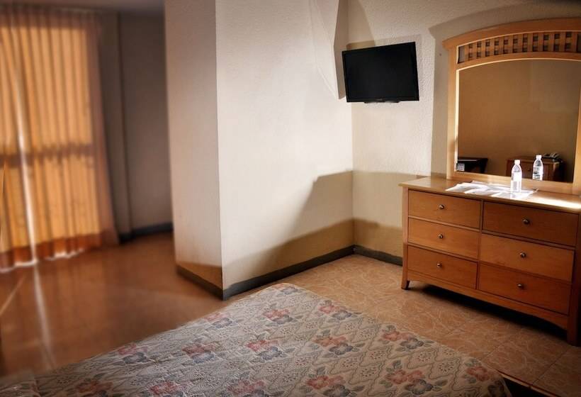 בית מלון כפרי El Monte