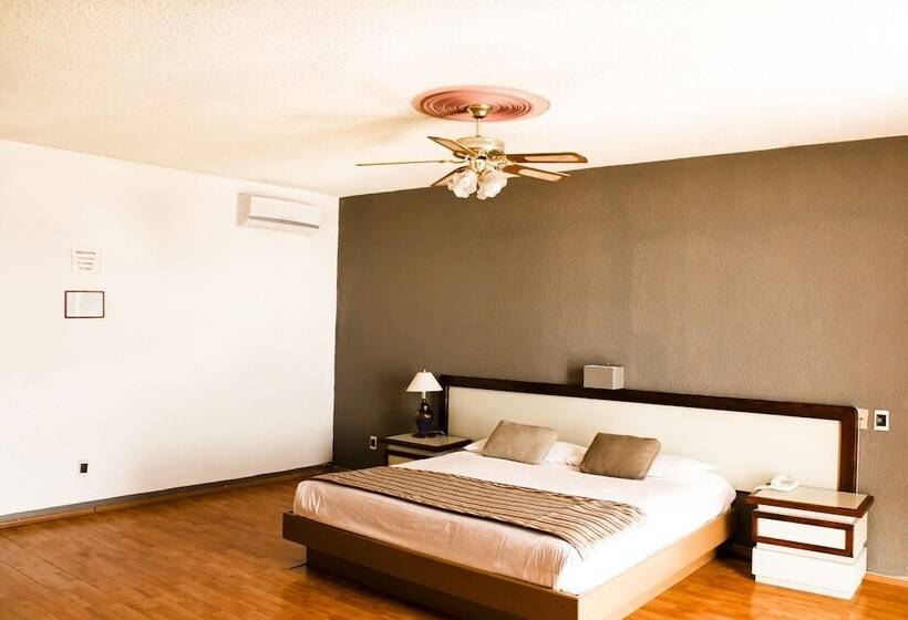 בית מלון כפרי El Monte