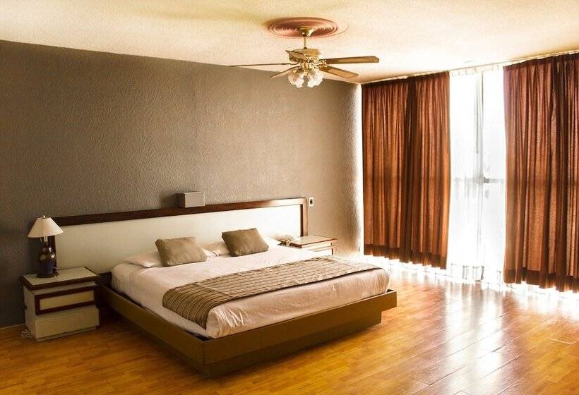 בית מלון כפרי El Monte