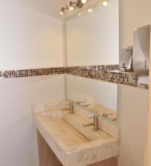 בית מלון כפרי El Monte