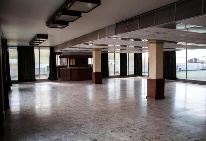 בית מלון כפרי El Monte