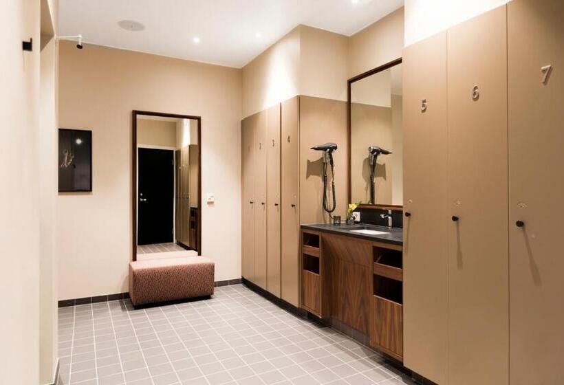 Elite Hotel Academia