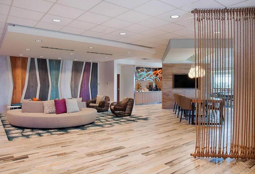 فندق Fairfield Inn & Suites By Marriott Clearwater Beach