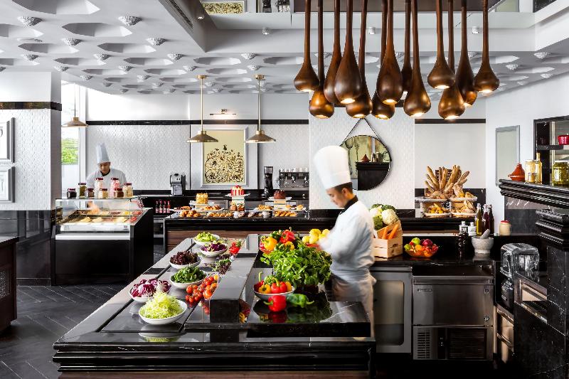 هتل Fairmont Fujairah Beach Resort