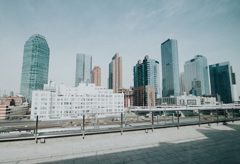 בית מלון כפרי Feather Factory