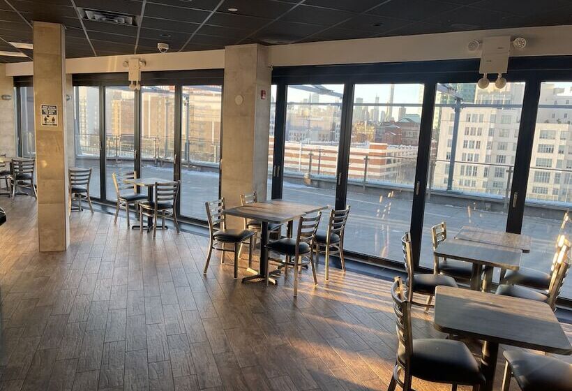 בית מלון כפרי Feather Factory