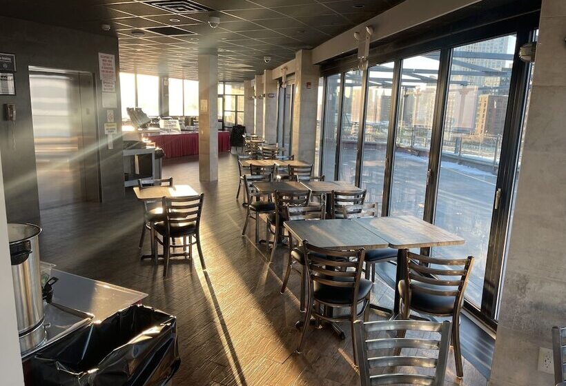 בית מלון כפרי Feather Factory