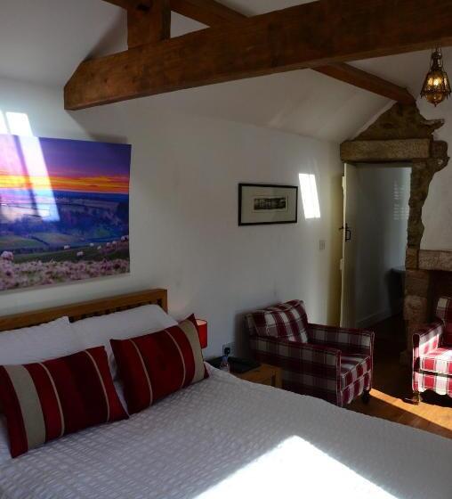 فندق Folly Hall Farm