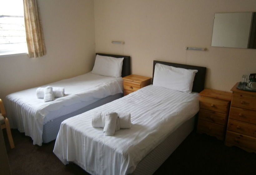 בית מלון כפרי Grosvenor House