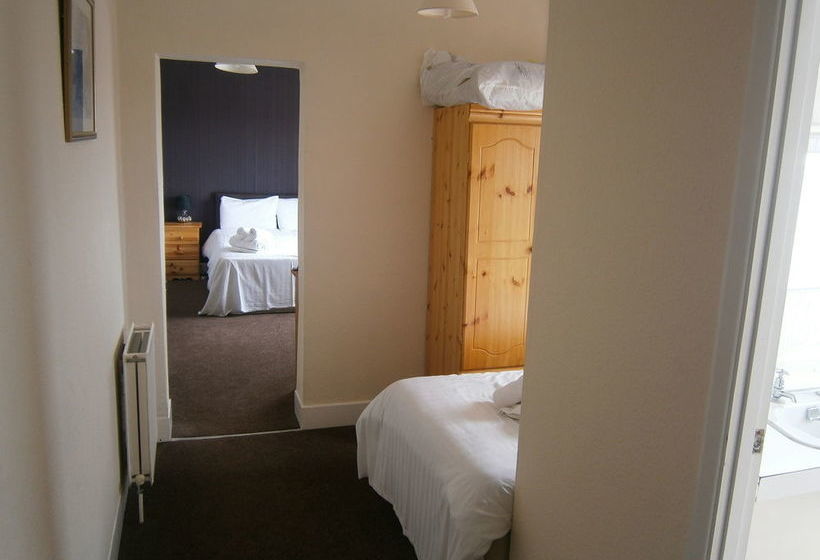 בית מלון כפרי Grosvenor House