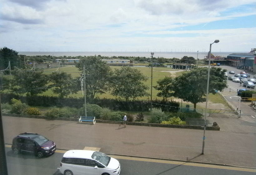 בית מלון כפרי Grosvenor House