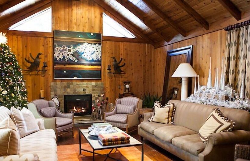 ホテル Harmony Ridge Lodge