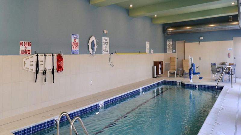 فندق Holiday Inn Express & Suites Southgate   Detroit Area By Ihg