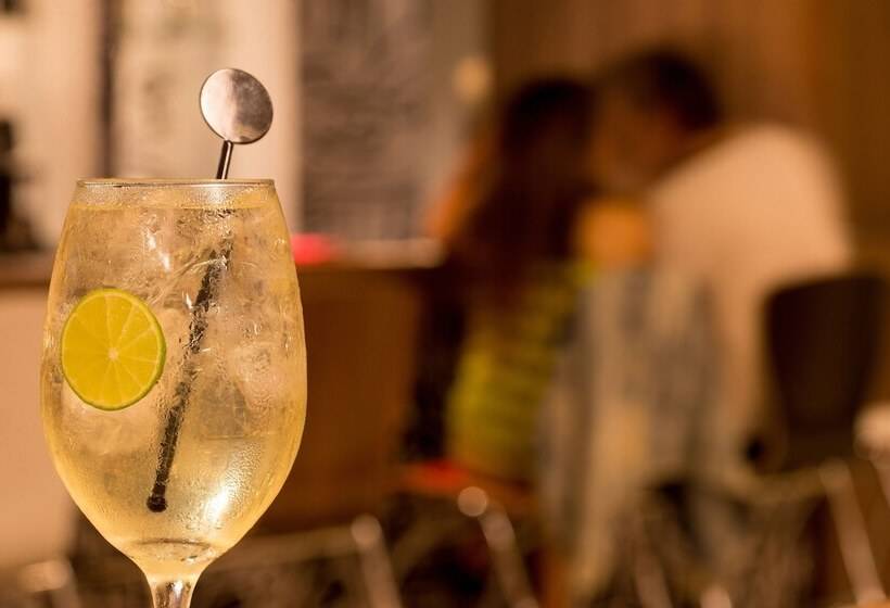 Отель Ibis Lima Reducto Miraflores