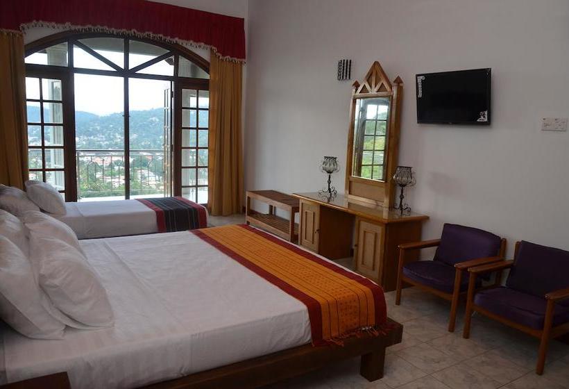 酒店 Kandyan Crown