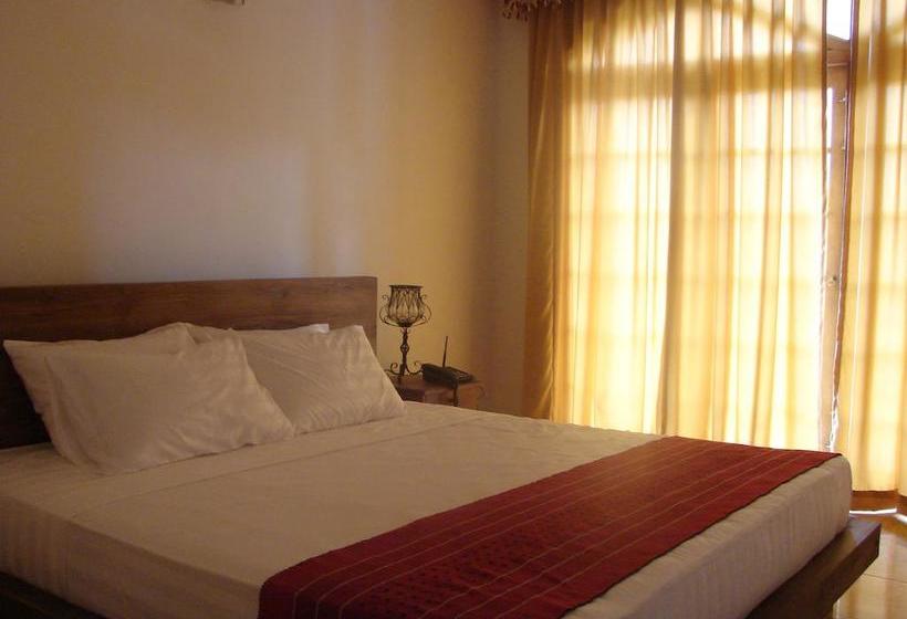 酒店 Kandyan Crown