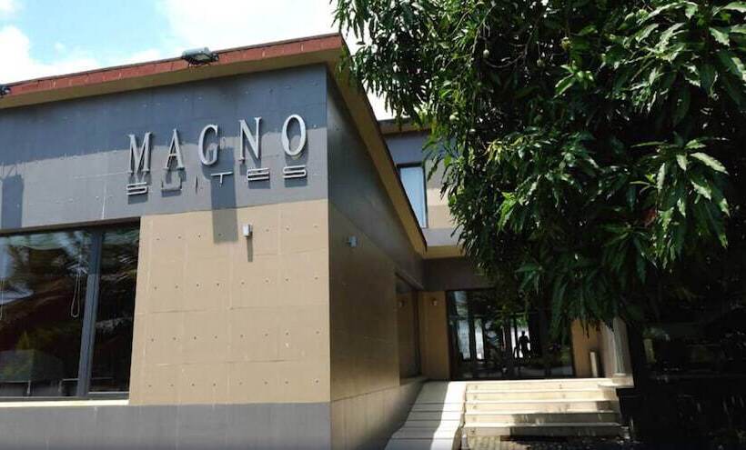 호텔 Magno Suites