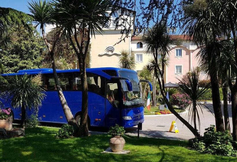 Отель Mediterraneo