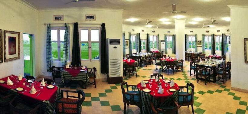 בית מלון כפרי Neemrana S Hill Fort Kesroli