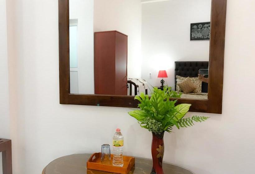 בית מלון כפרי Salubrious Resort