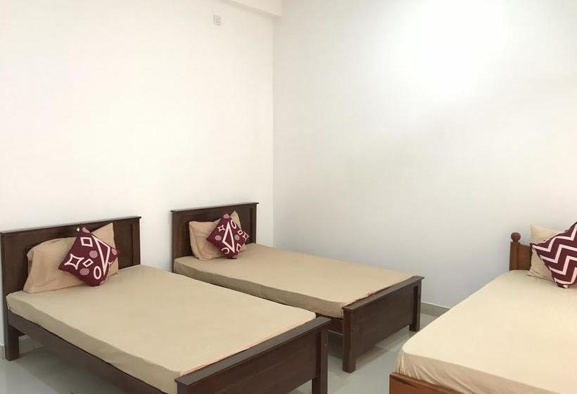 בית מלון כפרי Salubrious Resort