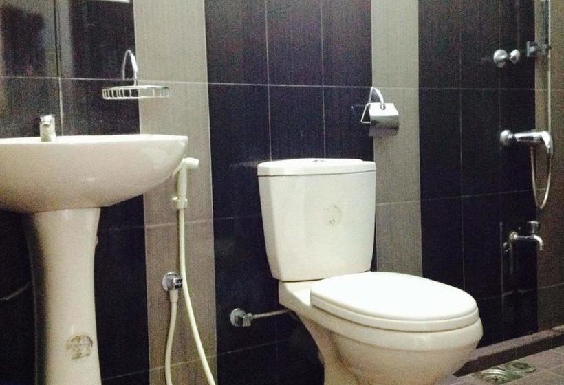 בית מלון כפרי Salubrious Resort