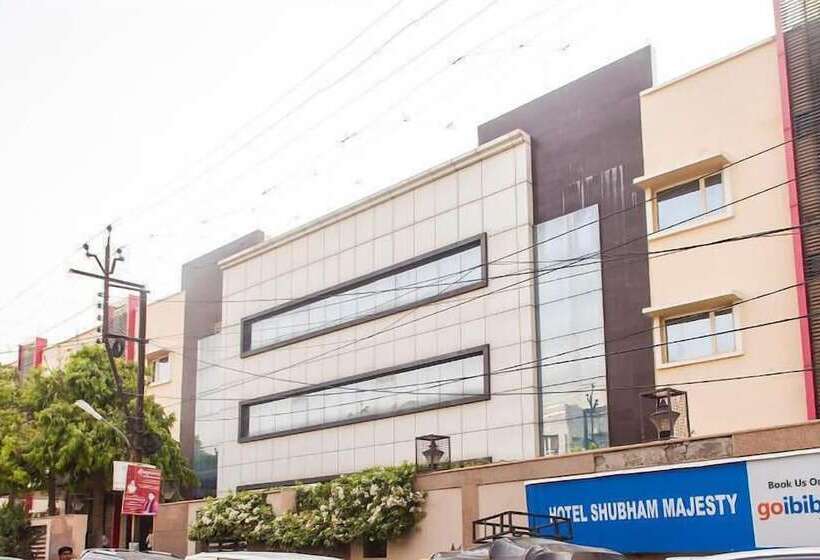 Отель Shubham Majesty