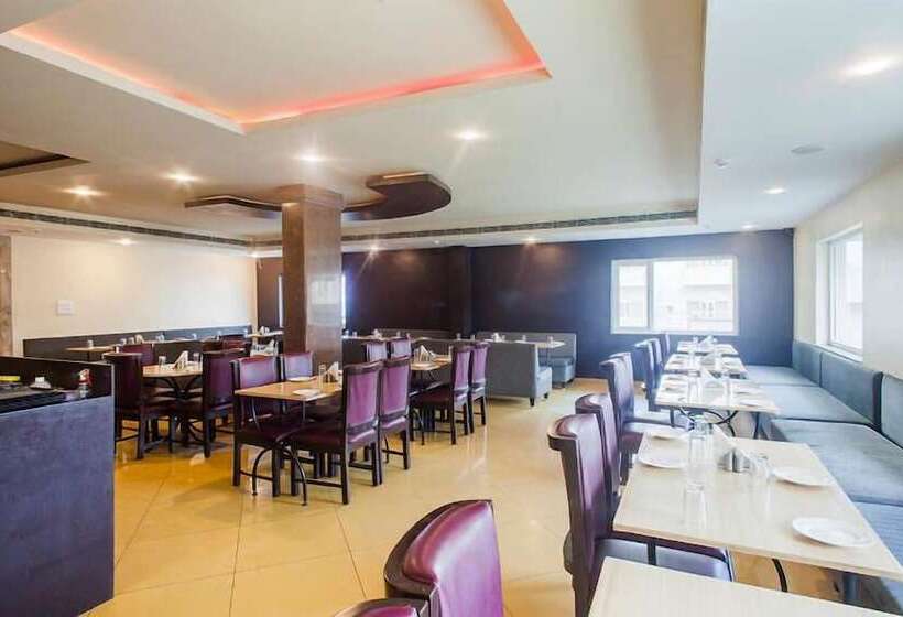 Отель Shubham Majesty