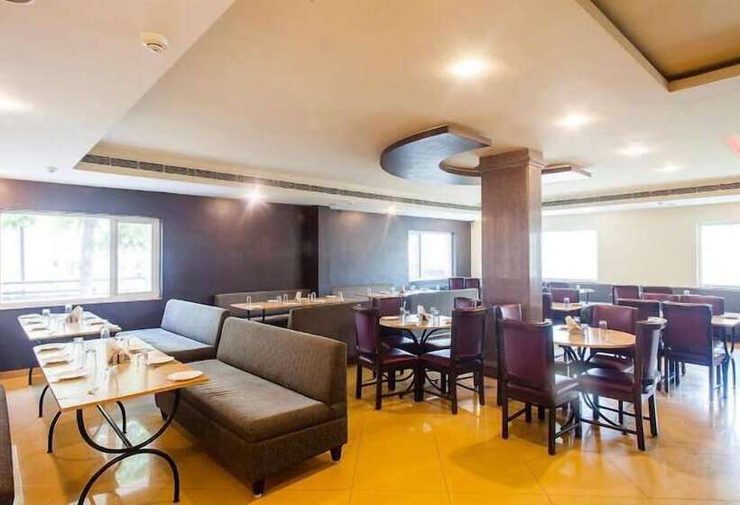 Отель Shubham Majesty