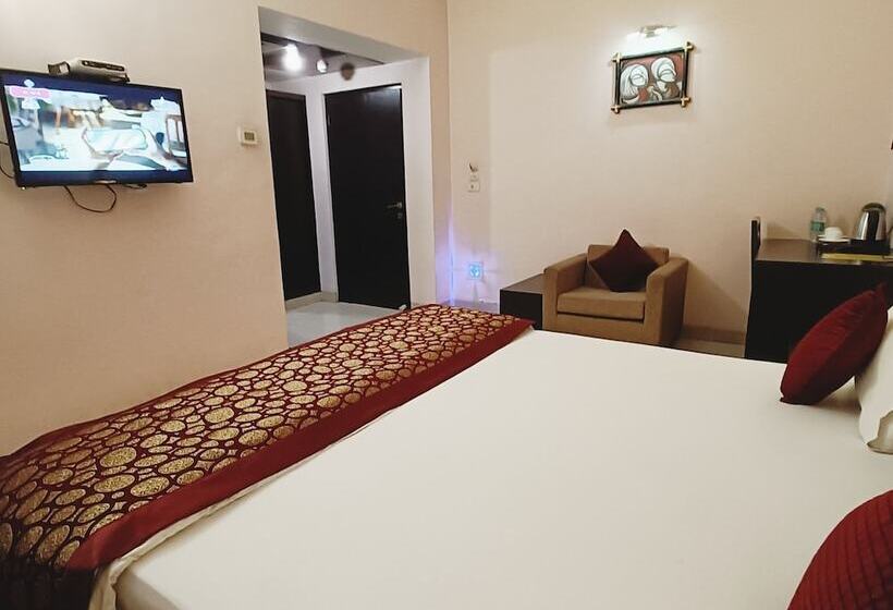 Отель Shubham Majesty