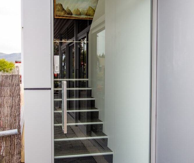 هتل The Cinema Suites