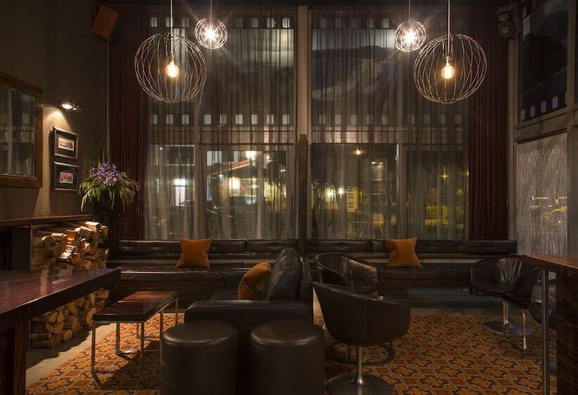 هتل The Cinema Suites