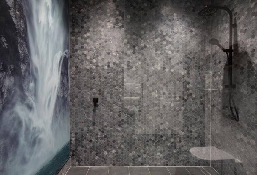 هتل The Cinema Suites