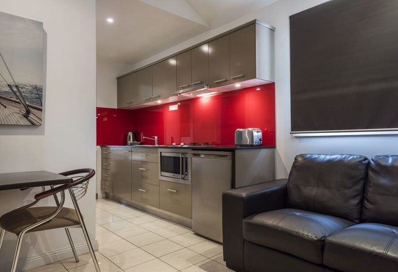 فندق Gateway Lifestyle Grafton