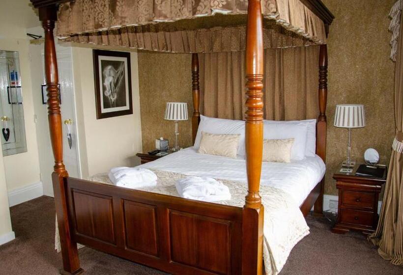 Отель The Lemonfield