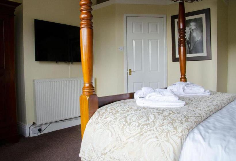 Отель The Lemonfield