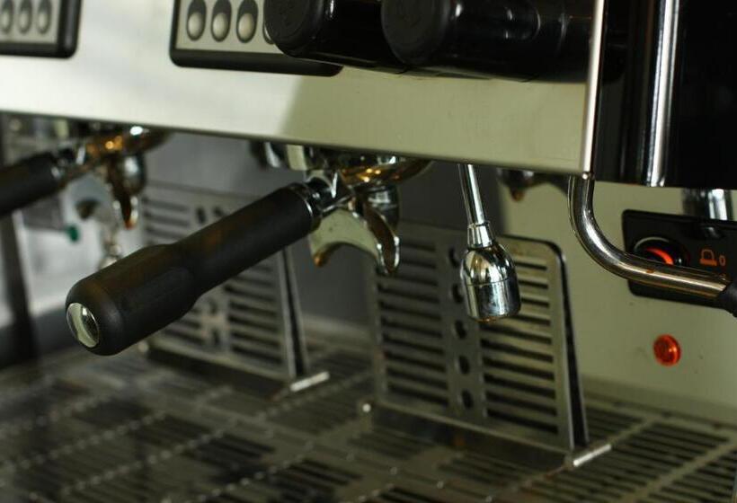 The Ship Leopard Hotel No Children