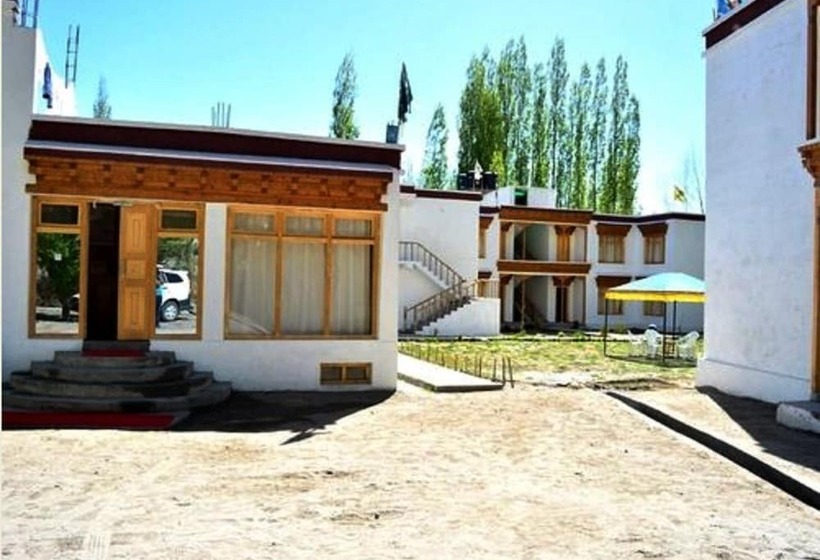 فندق Tih Hundar Resort   Nubra
