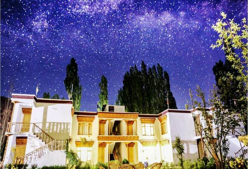 فندق Tih Hundar Resort   Nubra